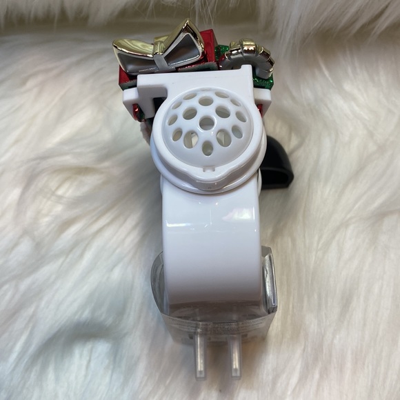 🎅🏻”Santa’s Boot” w/ Presents, Bath & Body Works Wallflowers Fragrance Plug NWT - Picture 7 of 11